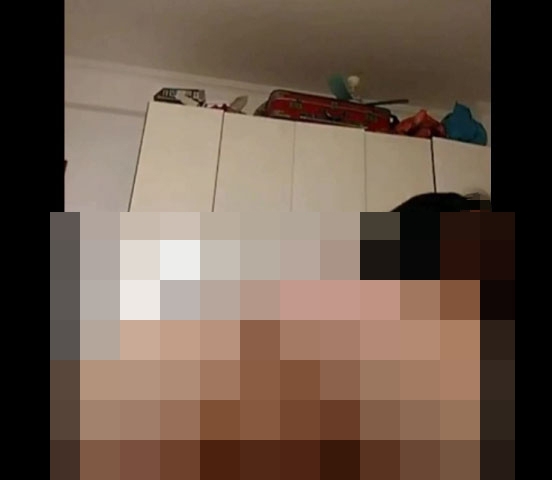 黒髪が似合うかわいらしい女の子