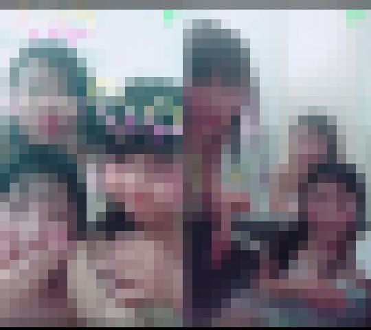 姉妹仲良くお風呂に入ります。