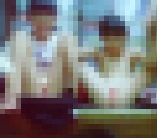 姉妹二人で配信してますけど姉が妹を裸にして再生数を稼いでいます