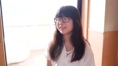 必見!!Ｅcup本物処女の初心なところ・・・