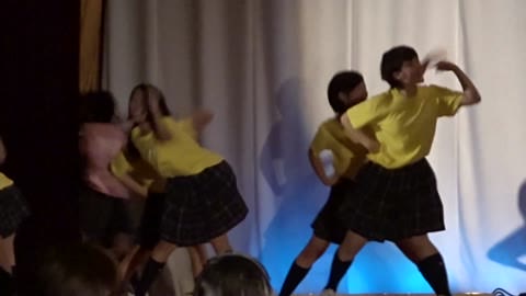 （PC/携帯対応）大量ＪＫダンスでまさかの純白生パン娘が降臨！！！