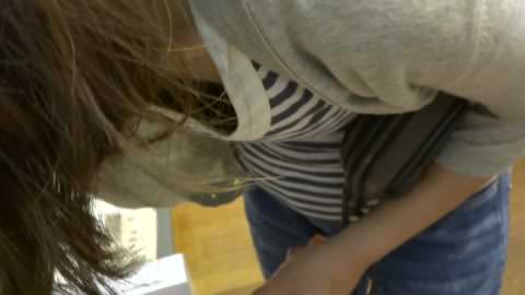 胸元の隙間vol.50