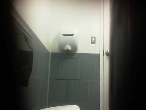 アメリカの大学のトイレに隠されたカメラ2 HD720p