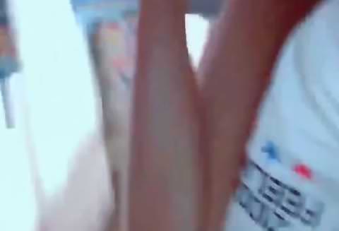 無臭 チャットで見せちゃった少女