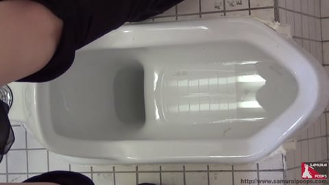 無】HD 素人便所和式公眾排便 4