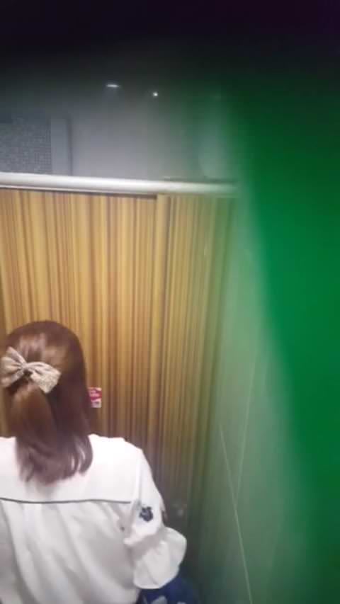 某所手撮り洗面所