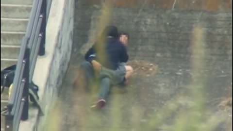 【素人望遠盗撮】制服カップルは♥お金がないので♥カワラで青姦H 42分