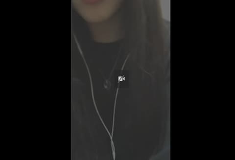 ＪＫ巨乳ライブたっぷり見せます上下