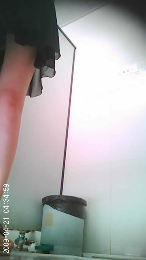 無:中華式顔まで丸見え便所事情① 8人収録