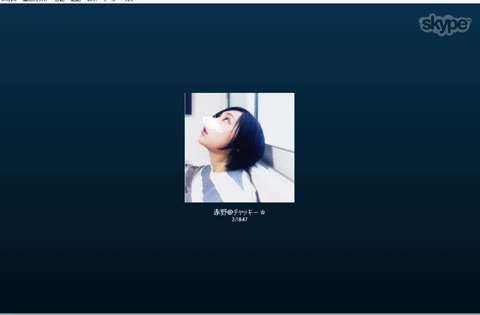 美女が煙草を吸いながらエロイプ