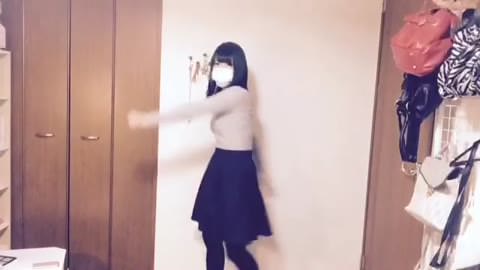 [個人撮影]大人しそうな巨乳Cがブルンブルン揺らしながら踊ってみた