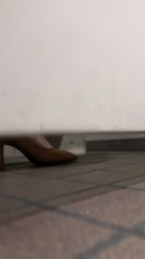 大学マドンナの和式トイレ