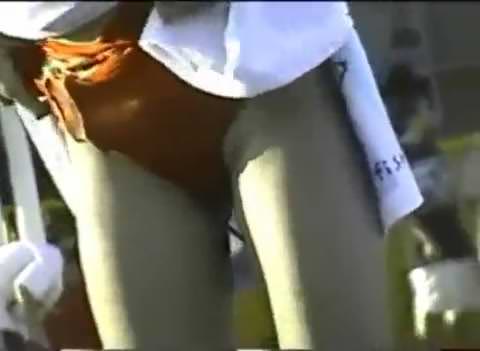 ビーチで着替え 《2分》