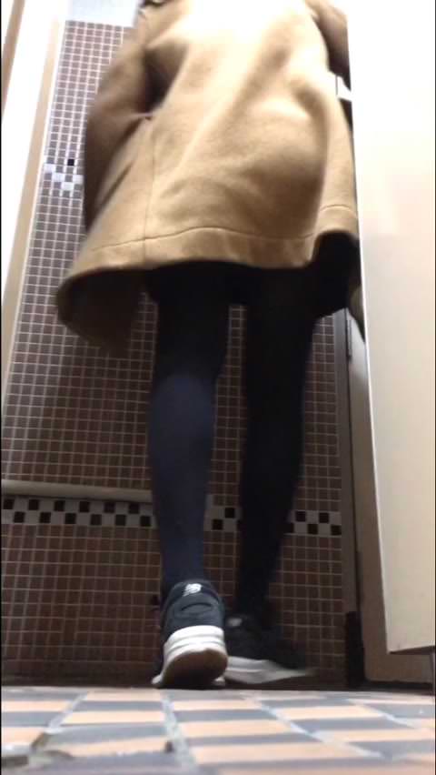 （無）若くてうぶなマ○コと肛門のしわ