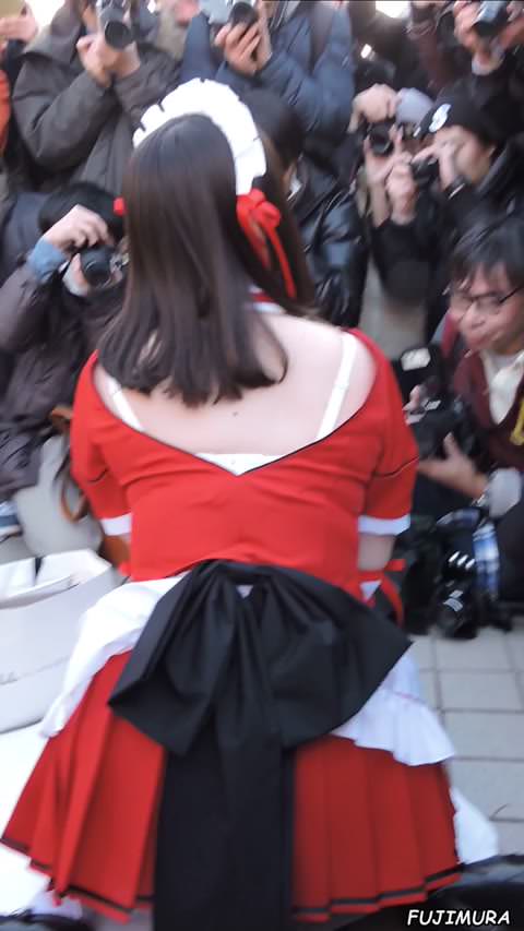 コスプレ2017冬ブラが見えてますｗこれは乳輪？【動画】イベント編 3842