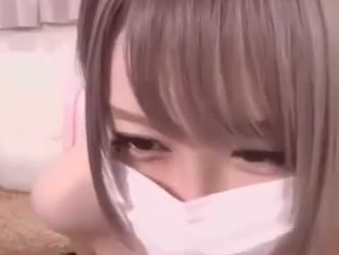 だらしないおっぱいギャル