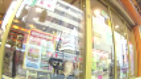 超ミニ！尻肉ハミ出しGAL J●！