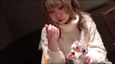 無　中　金髪ロリ巨乳、2発も中出し決められる