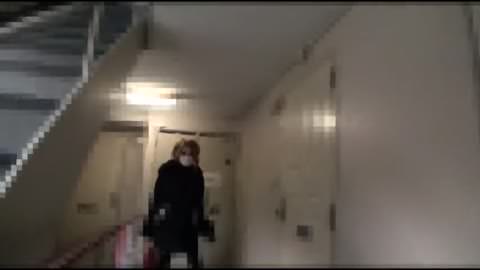 無　中　Ｓっぽいギャルが床ディルドなんかさせられて嬲られる