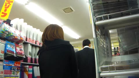 【盗撮】お姉さんの恥ずかしい排泄姿を隠し撮り２６【興奮】