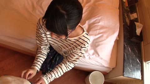 【素人】とにかく舐めたがる変態オタク女子に大量顔射