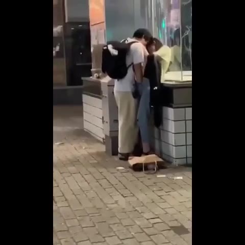 【鬼畜】頭の弱いガキたちw渋谷新宿！人がいてもおかまいなし！